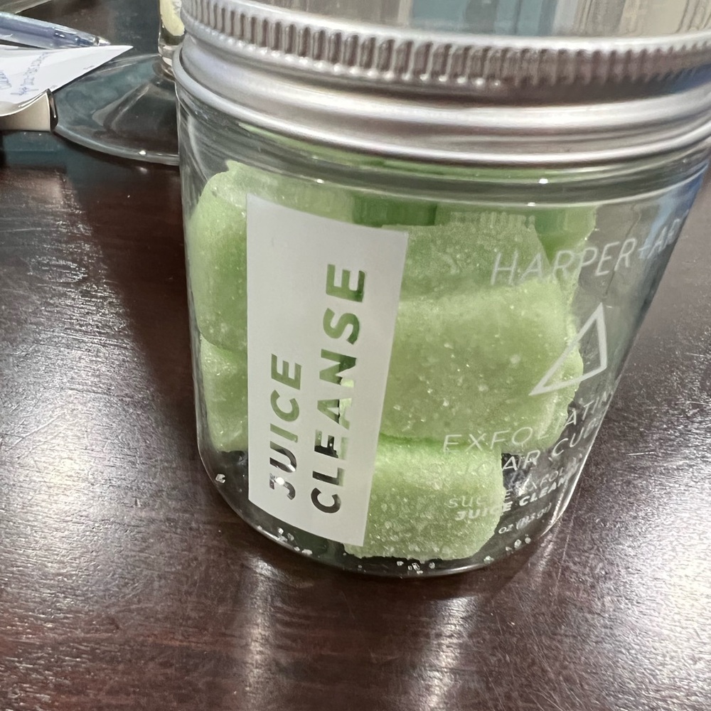 Harper + Ari Exfoliating Sugar Cubes Juice Cleanse 4oz.